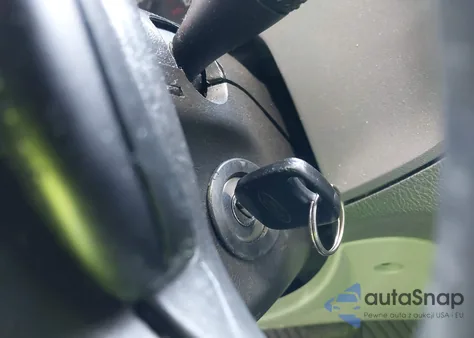 2005 Ford Focus Zx4 z USA, uszkodzony, nr VIN 1FAFP34N95W173118